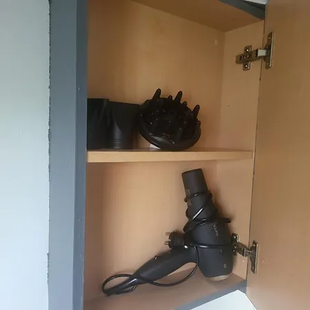 Living 米德尔克尔克