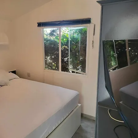 Living אתר קמפינג מידלקרק