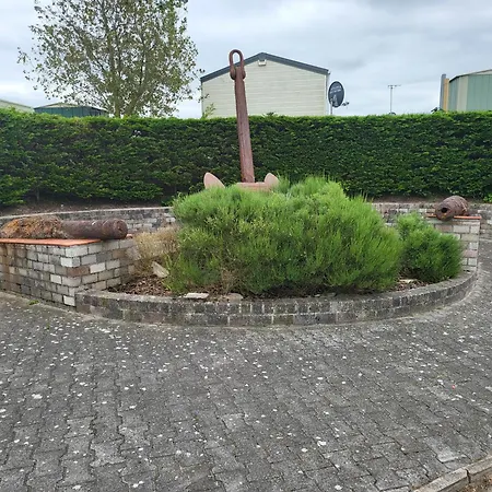 אתר קמפינג Living *